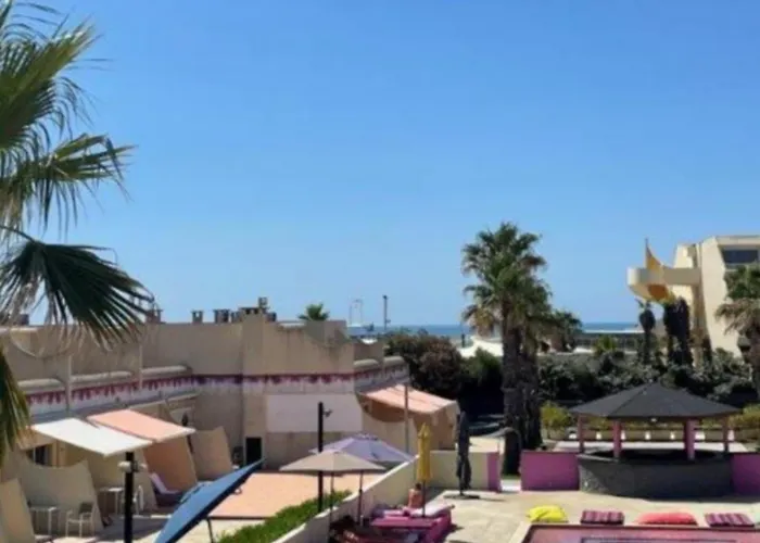 Le Jardin D'eden Réservé Aux Couples Hotel