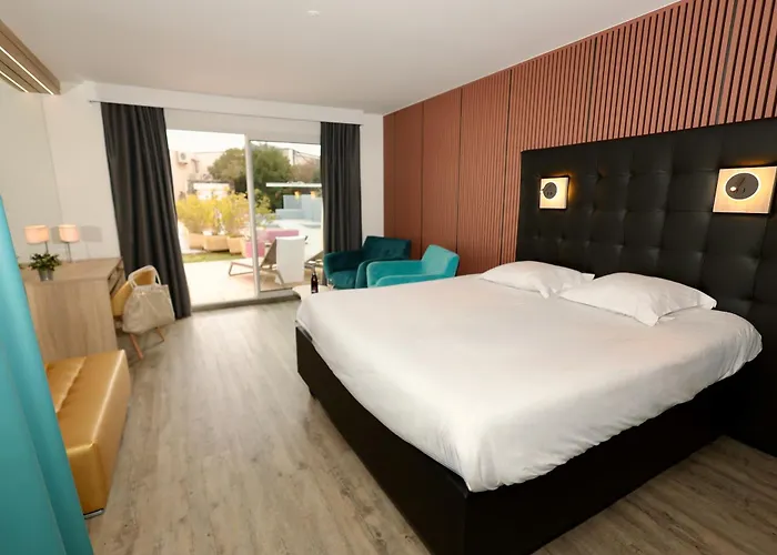 Le Jardin D'eden Réservé Aux Couples Hotel